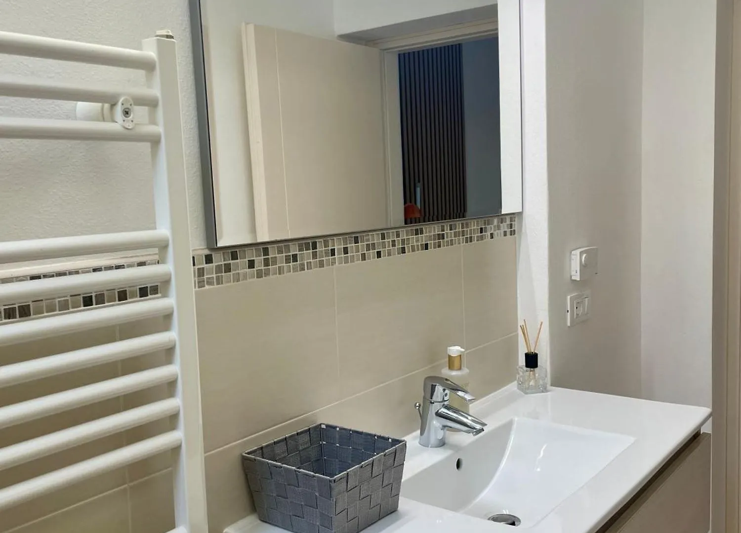 Casa Mario & Laura Ferienwohnungen Free Wi-Fi Parking Μαλτσεζίνε 0*,