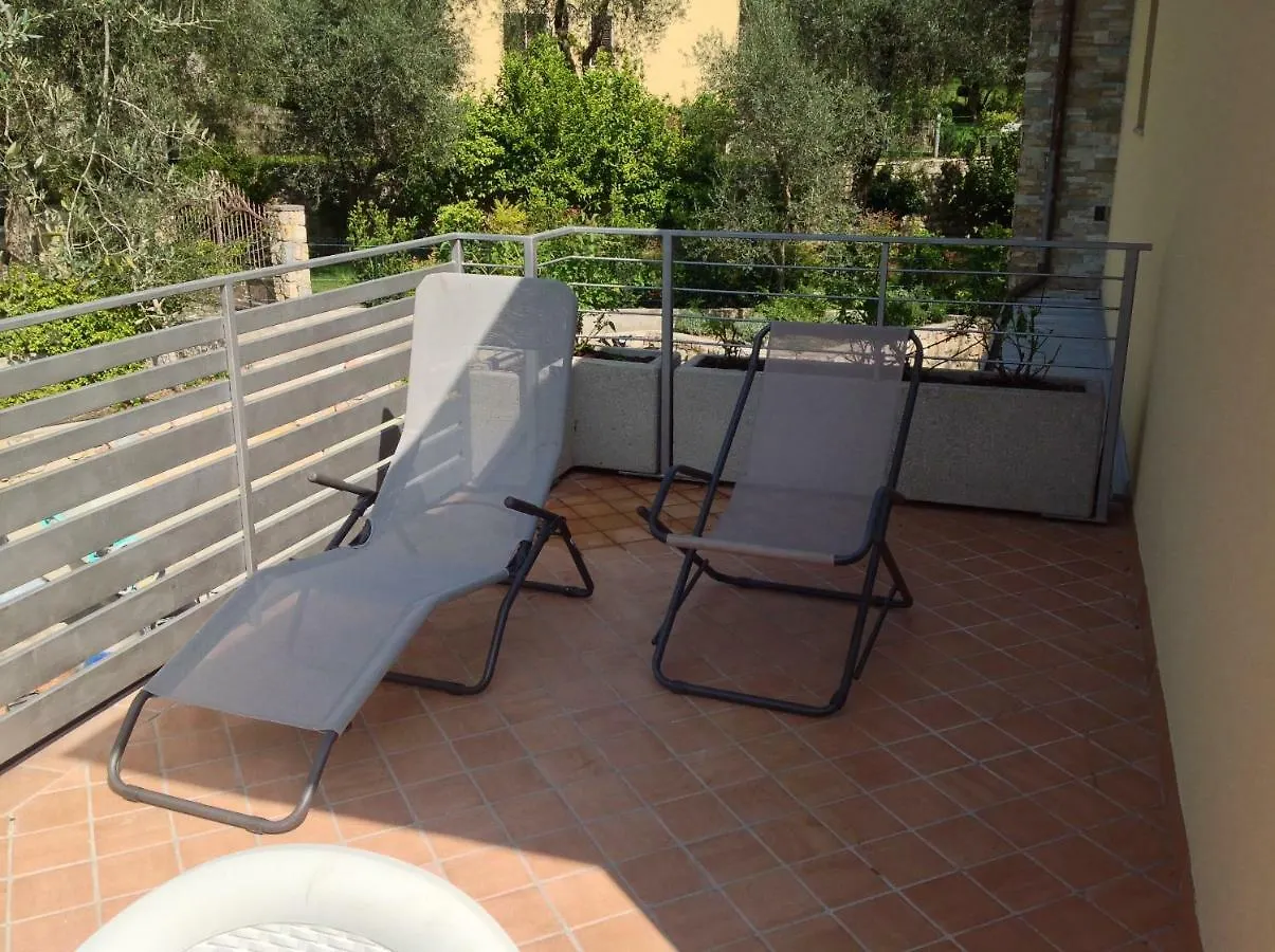 Διαμέρισμα Casa Mario & Laura Ferienwohnungen Free Wi-Fi Parking Μαλτσεζίνε