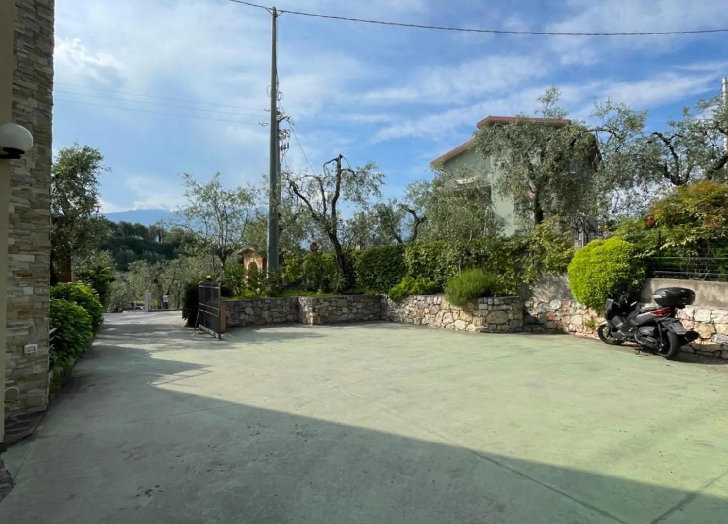 Casa Mario & Laura Ferienwohnungen Free Wi-Fi Parking Мальчезине 0*,  Италия
